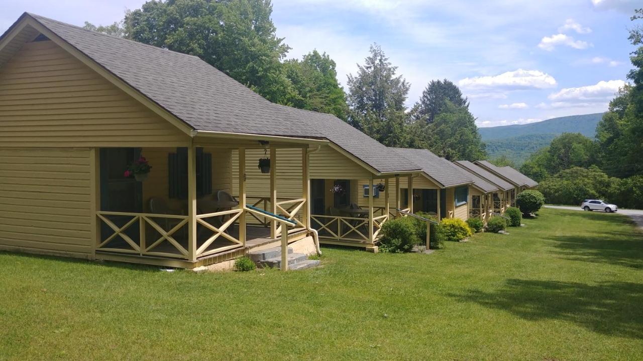 Serenity Motel Shaftsbury 外观 照片